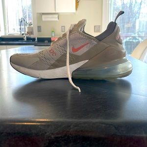 Nike Air Max 270 Size 10